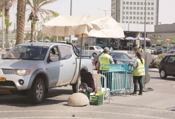 מחדלי האבטחה בב"ש (צילום:  טימי אבוקסיס)